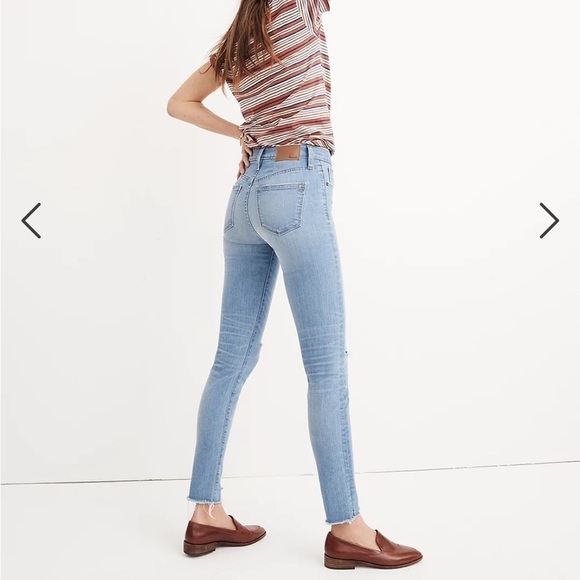 Madewell 9" High-Rise Skinny Jeans in Ontario Wash: Distressed-Hem Edition SZ 28 - Picture 2 of 8